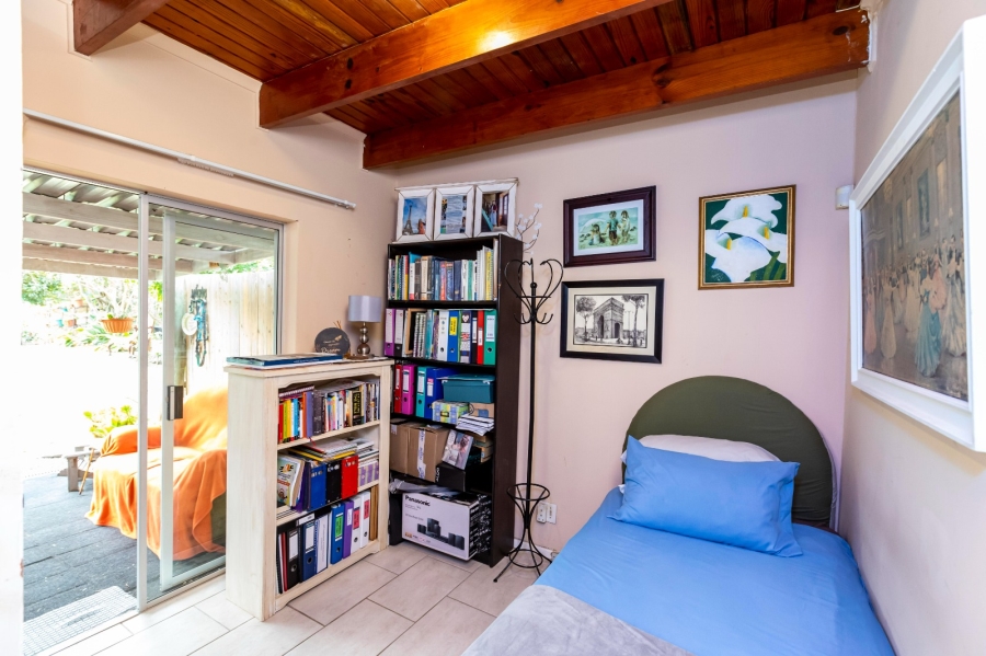 5 Bedroom Property for Sale in Gonubie Eastern Cape